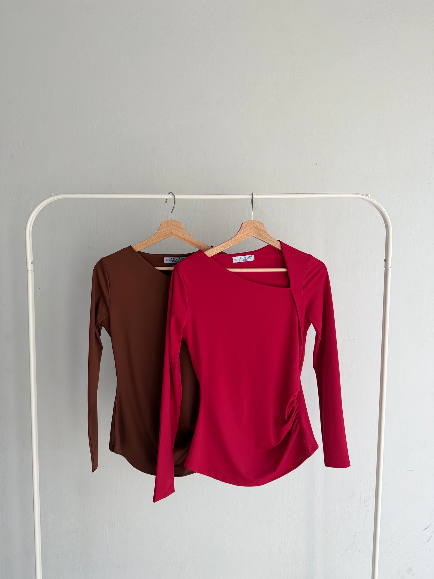 Blusa Manga Larga Con Escote Asimétrico