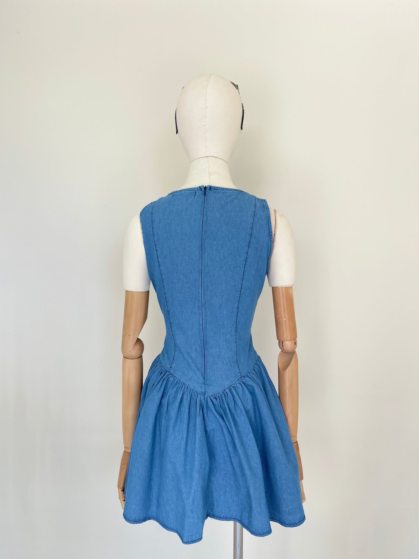Vestido De Mezclilla Plizado