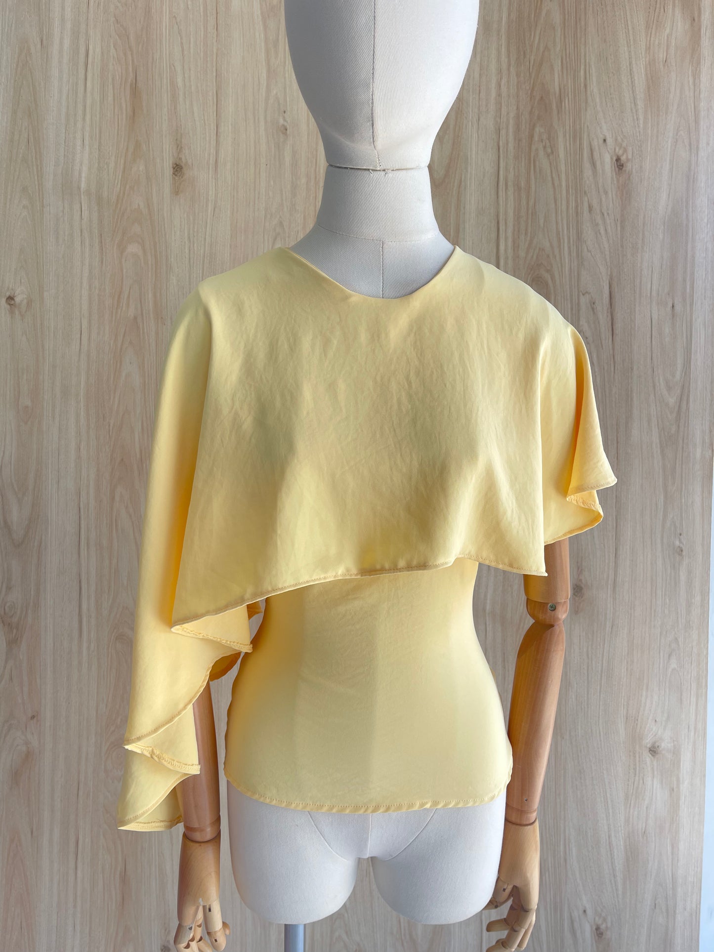 Blusa Dubai Con Capa
