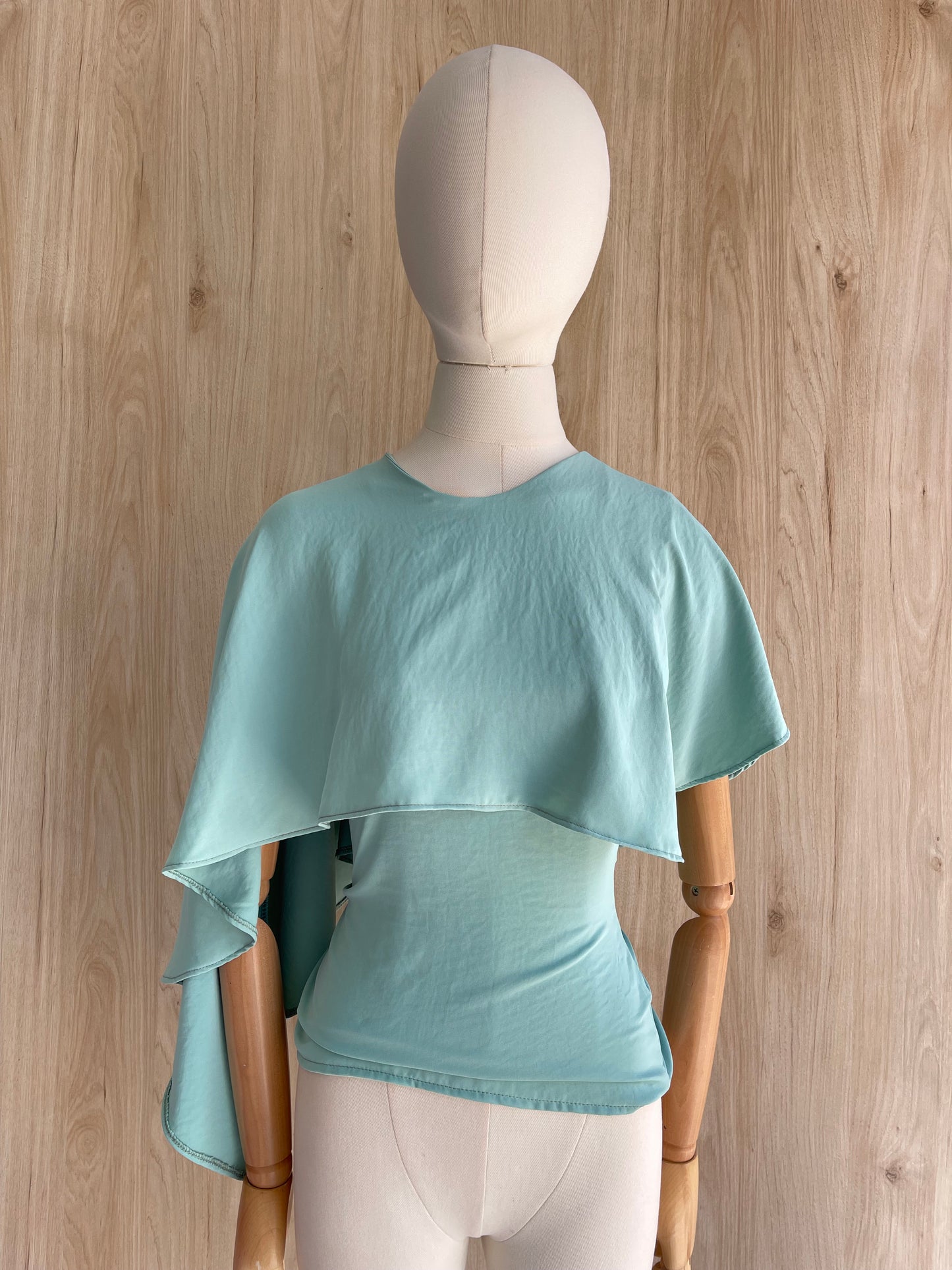 Blusa Dubai Con Capa