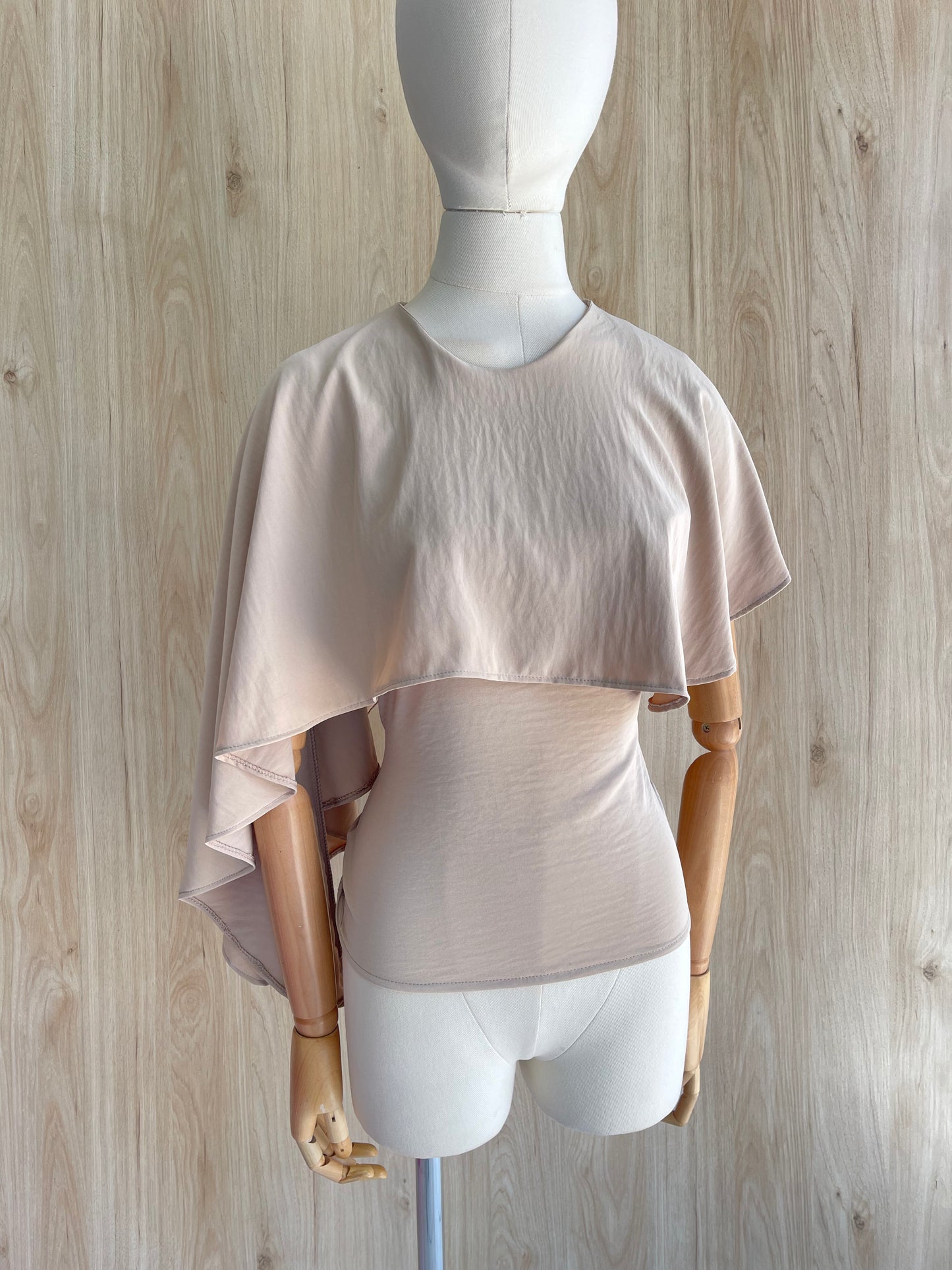 Blusa Dubai Con Capa