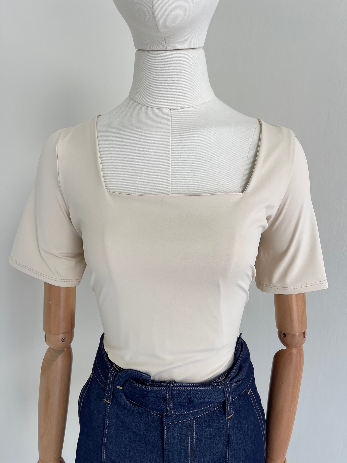 Body Manga Corta