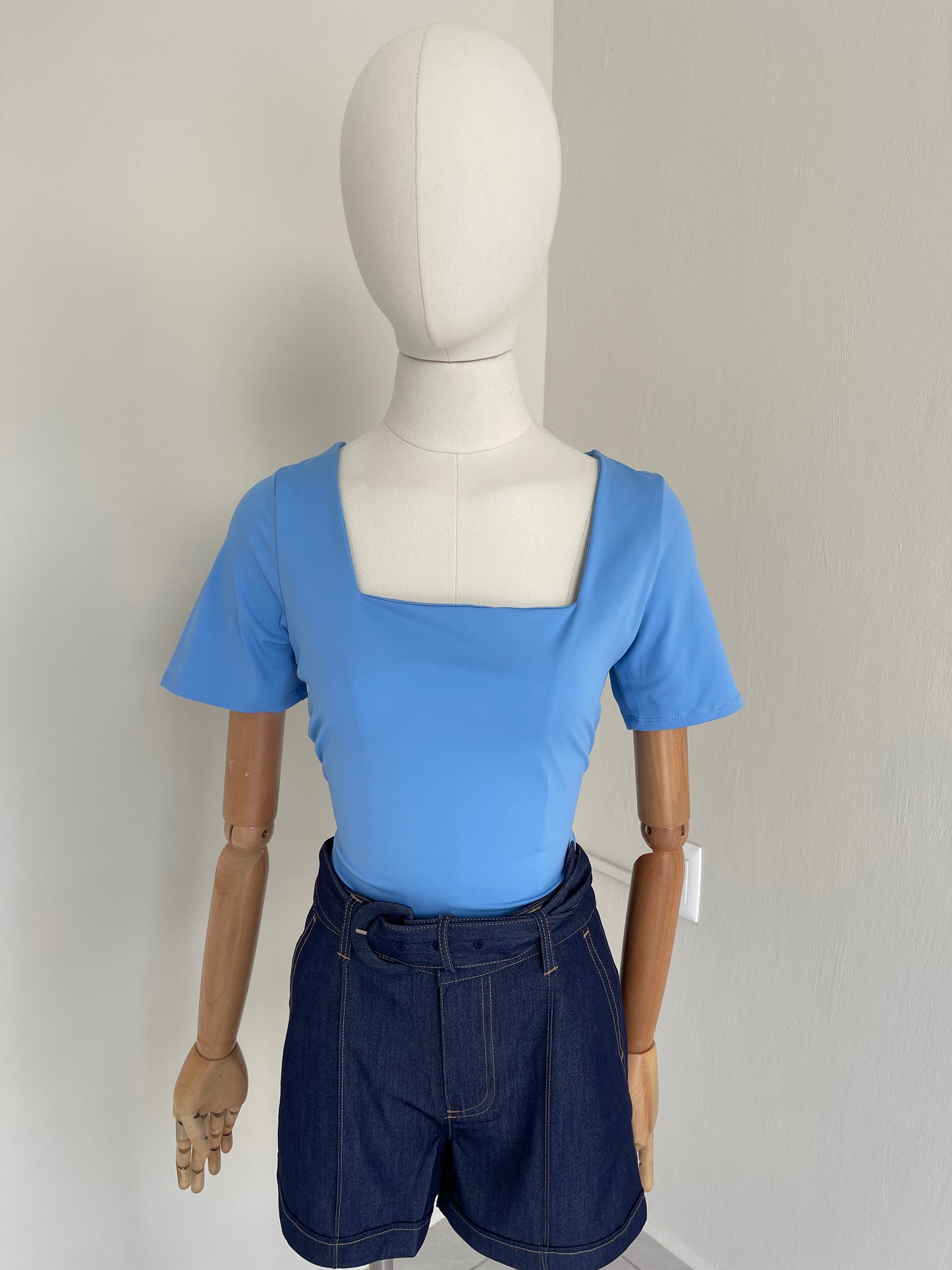 Body Manga Corta