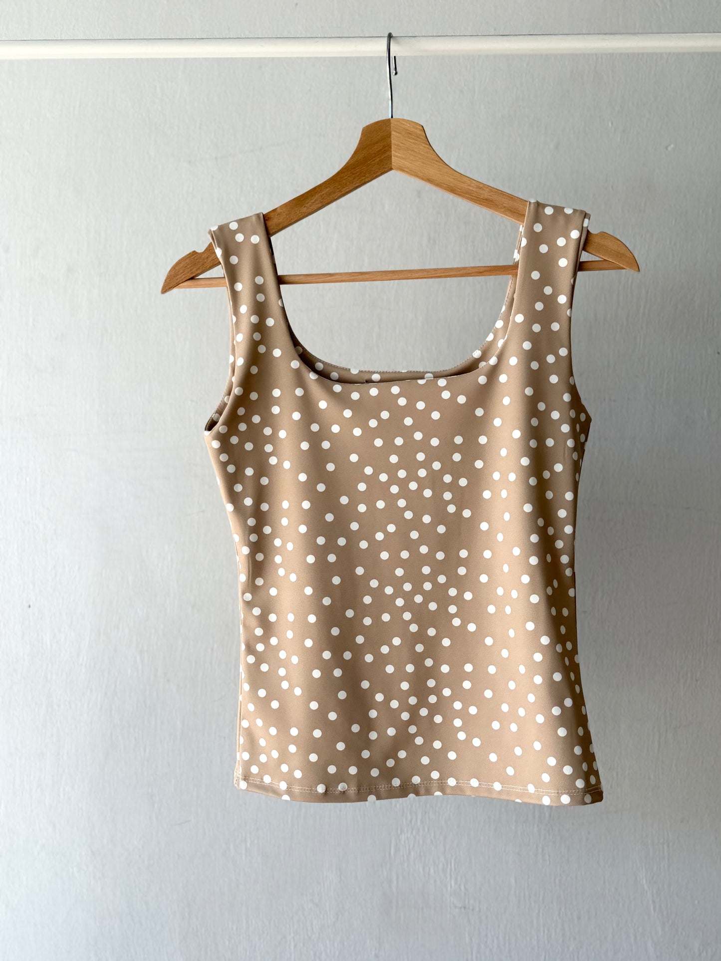 Blusa basica lunares