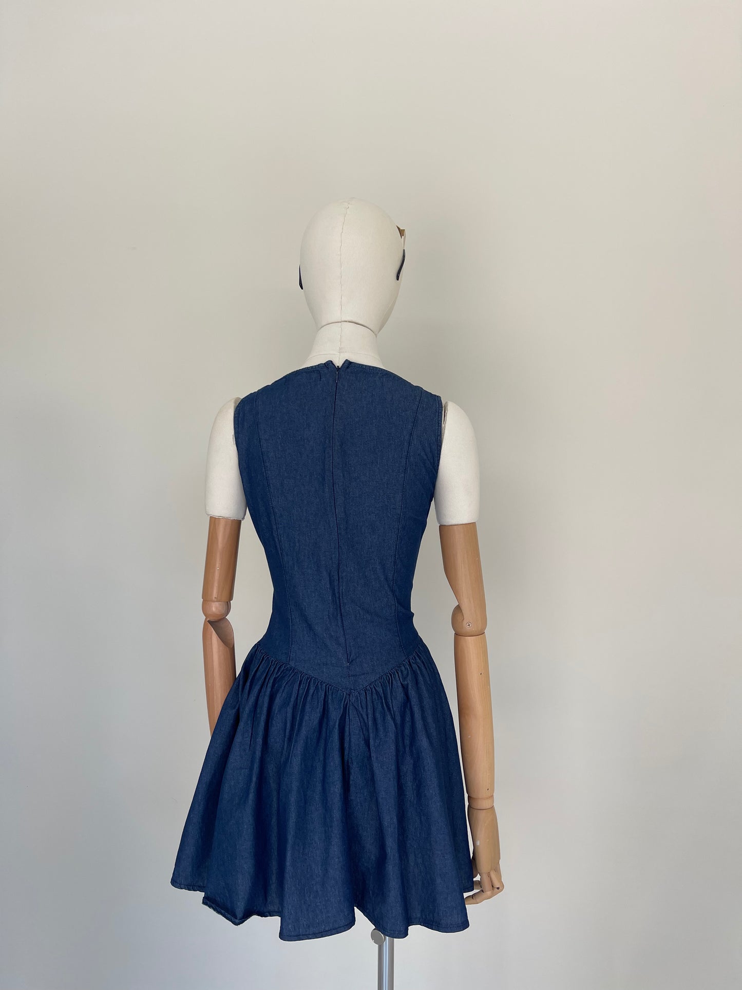Vestido De Mezclilla Plizado