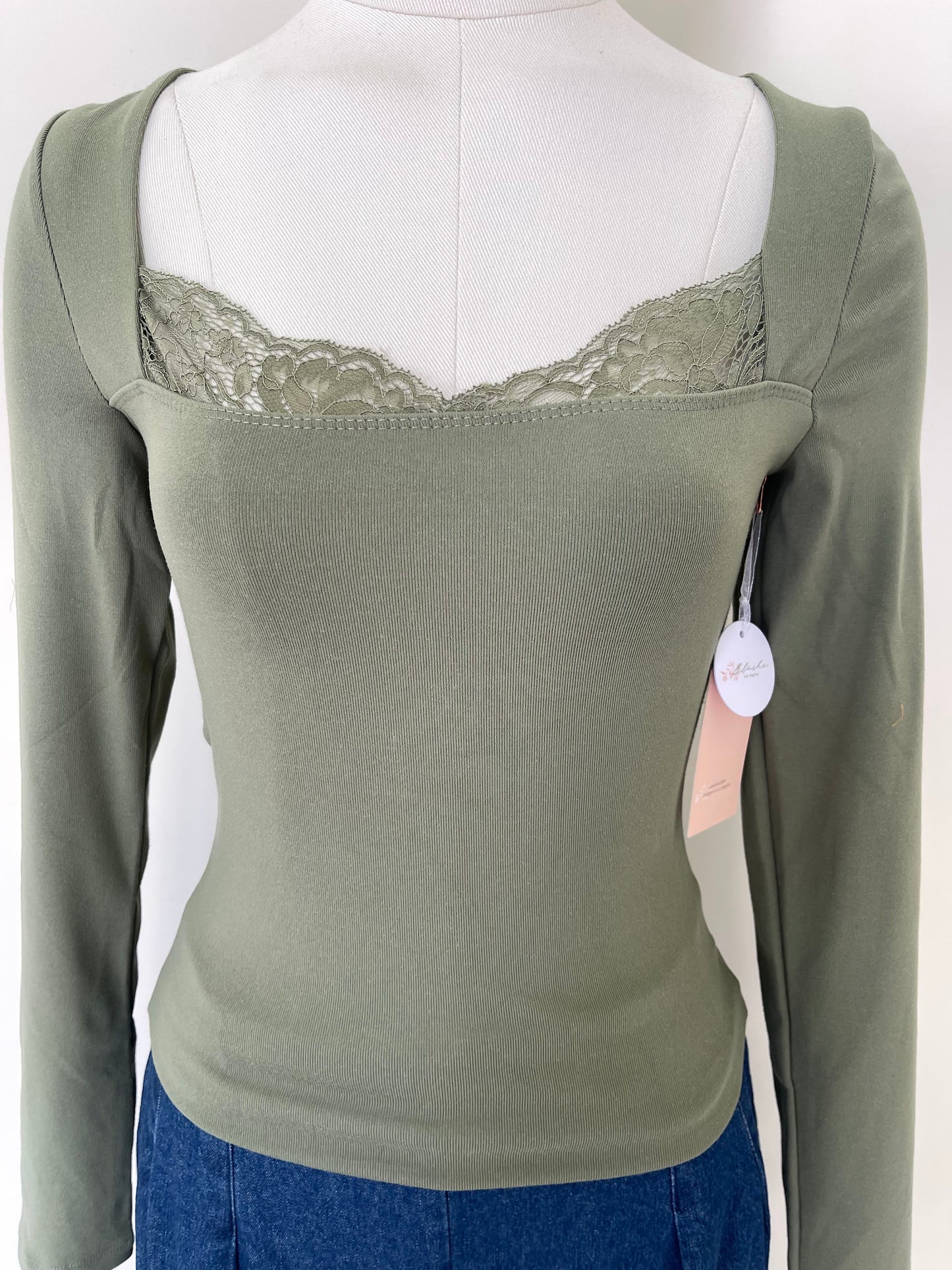 Blusa De Manga Larga Con Encaje