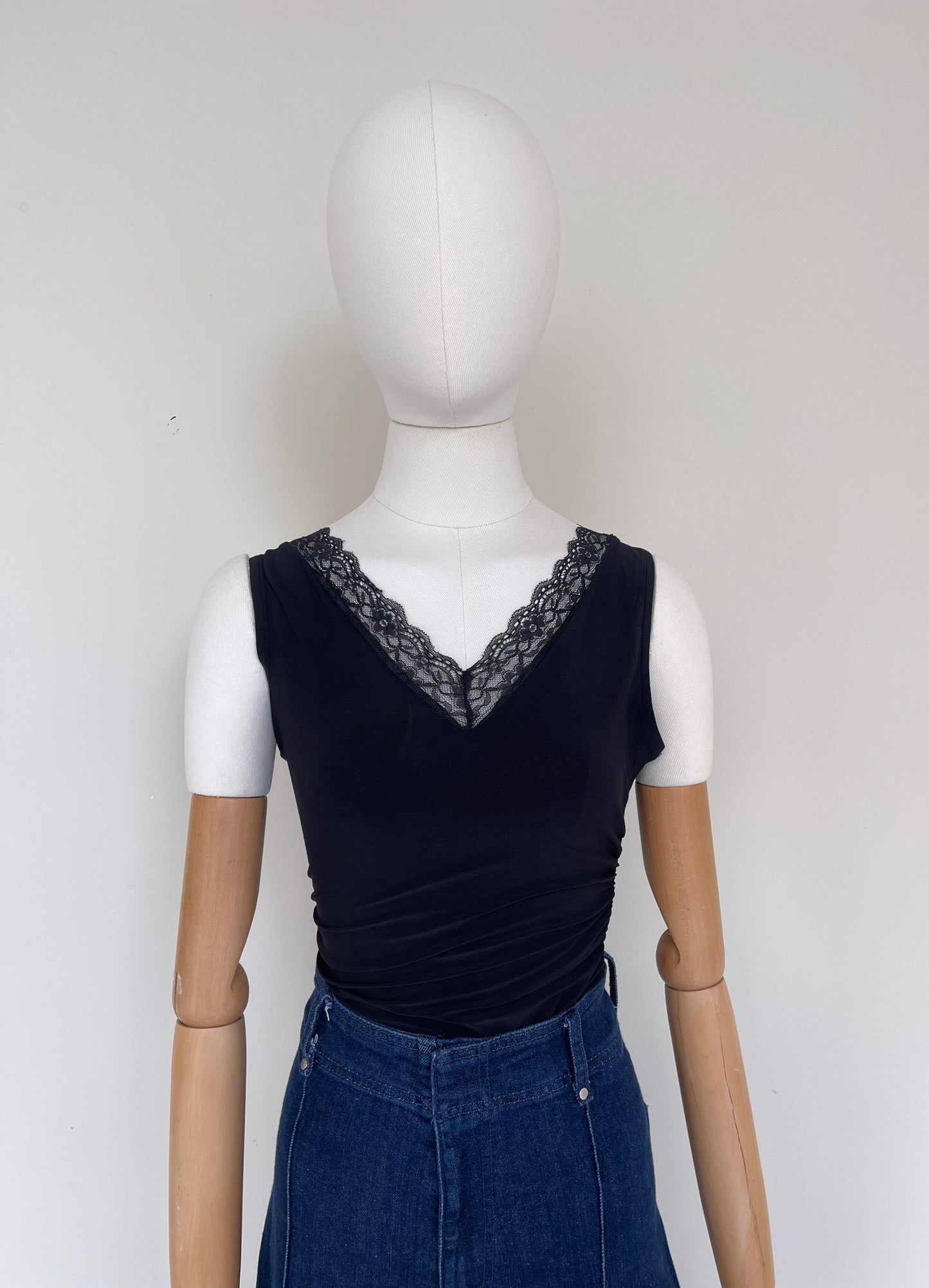 Body cuello con encaje