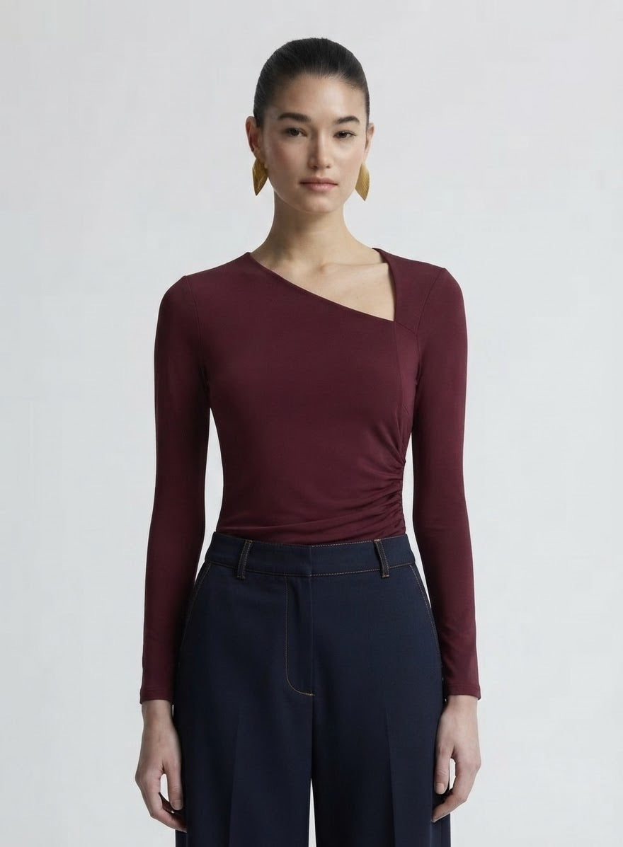 Blusa cuello asimetrico
