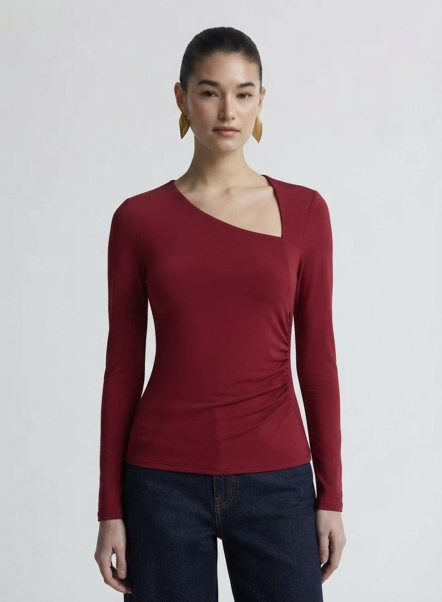 Blusa cuello asimetrico