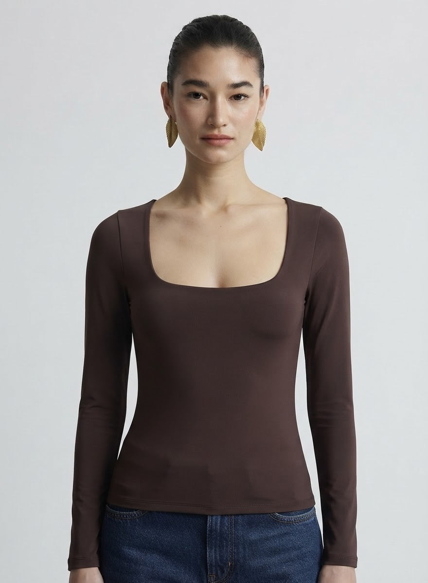 Blusa cuello cuadrado manga larga