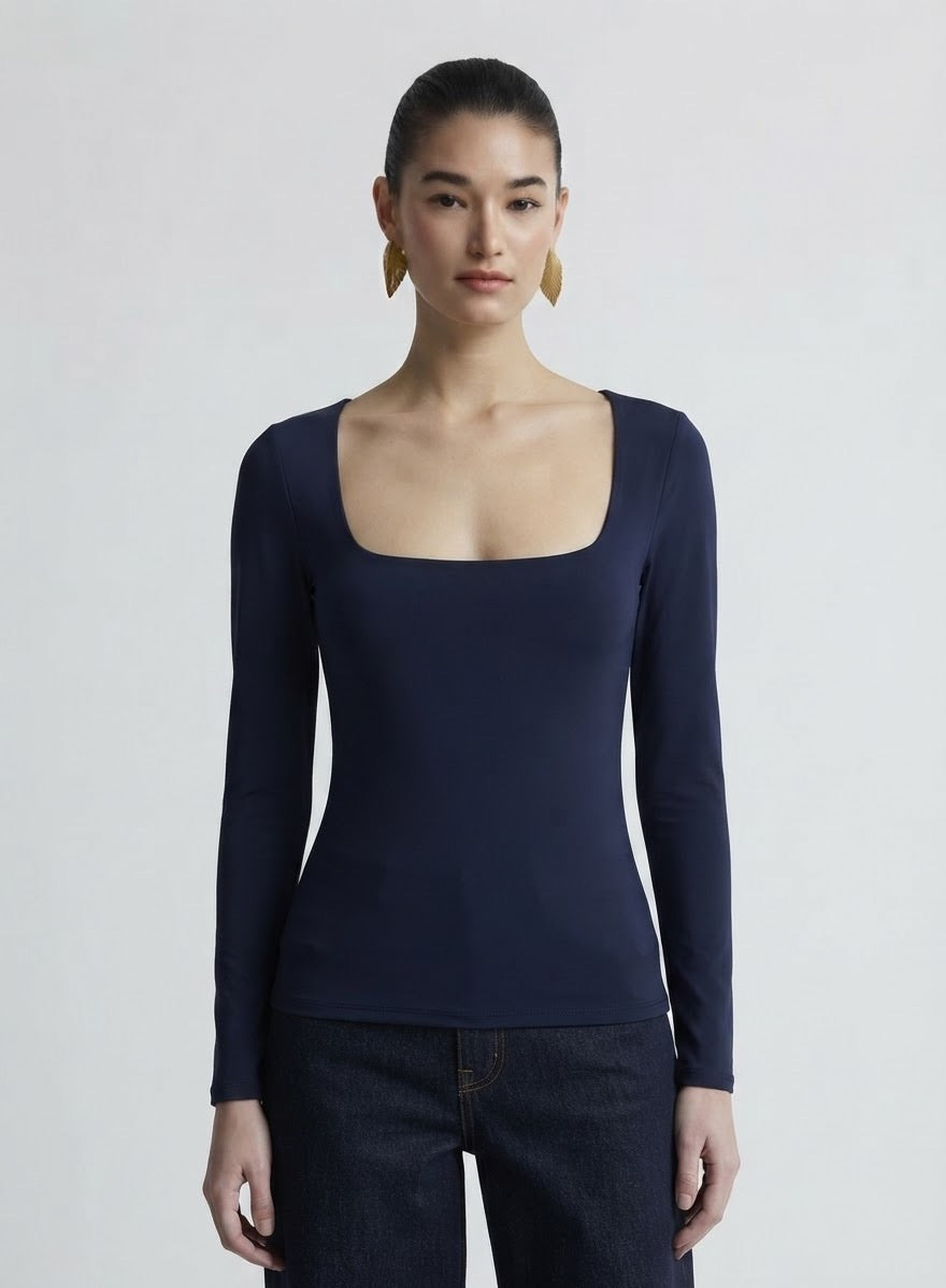 Blusa cuello cuadrado manga larga